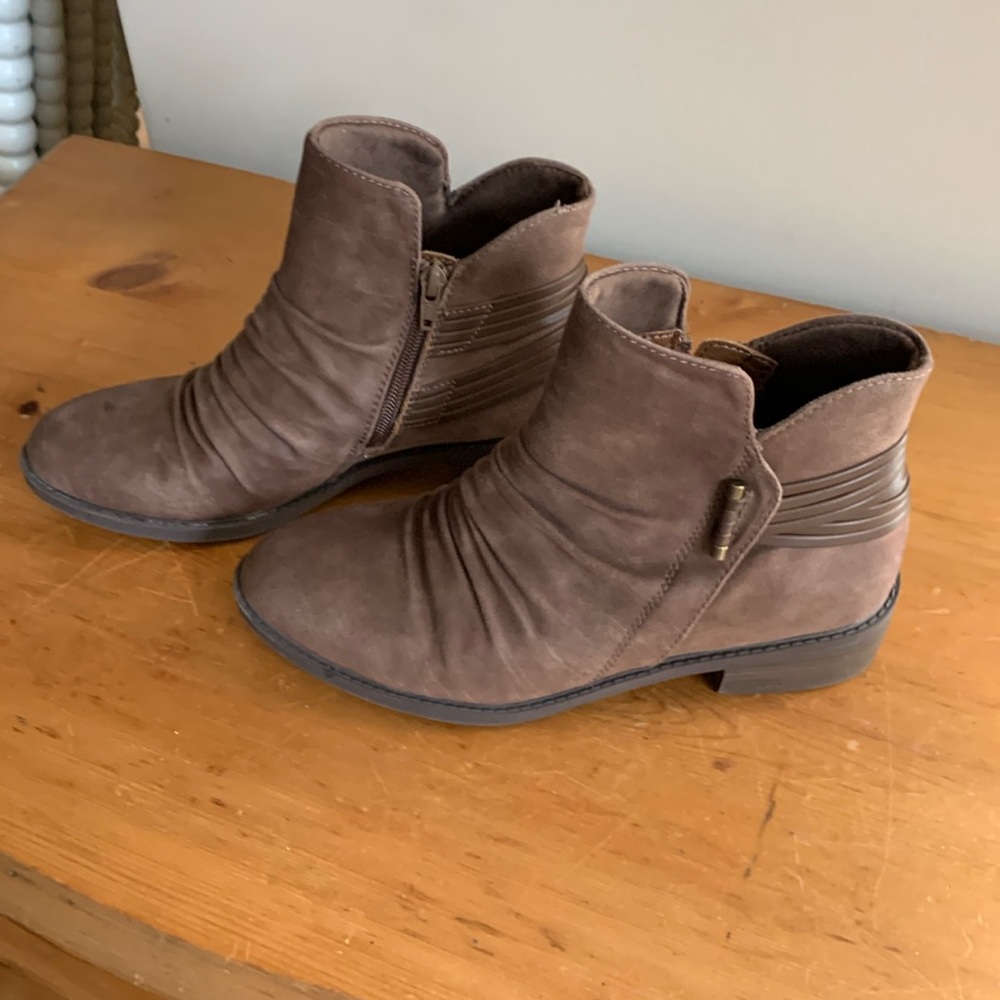 Ankle boots